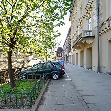 Inpoint Happy Cracovia